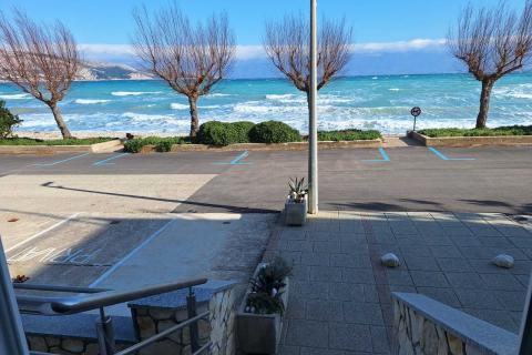 Baška - prekrasan stan na samom moru 54m2