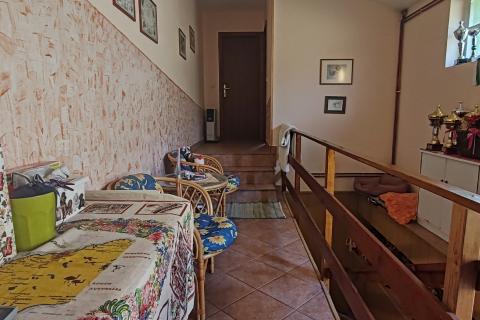 Rijeka, Cernik - kuća 320 m2 s okućnicom 3400 m2