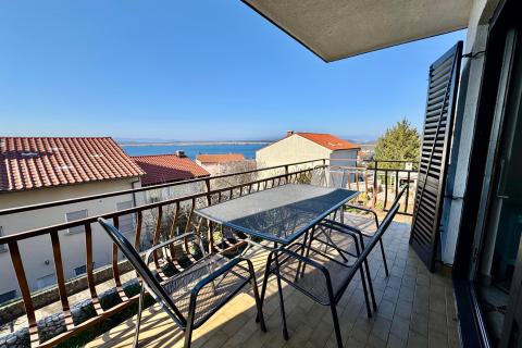 Crikvenica, Dramalj – Two-story three-bedroom apartment with parking