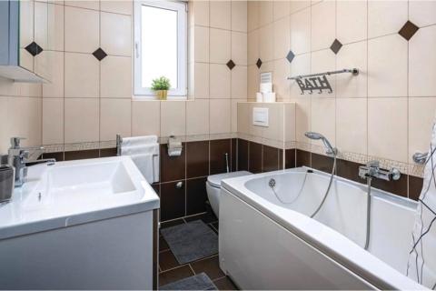 Istra Lovrečica,Kuća dvojnica 300 m do mora