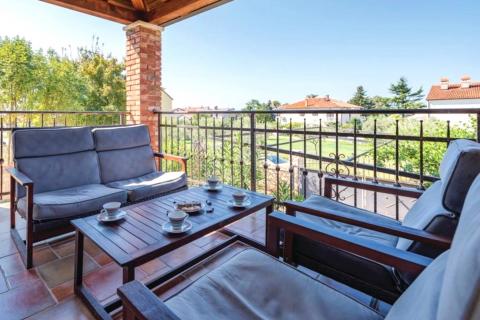 Istra Lovrečica,Kuća dvojnica 300 m do mora