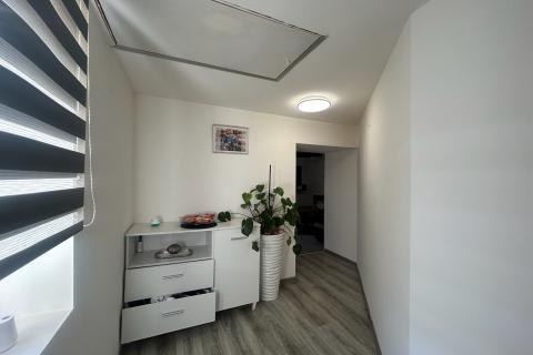 Poreč, okolica, renovirana istarska kuća sa zemljištem i konobom