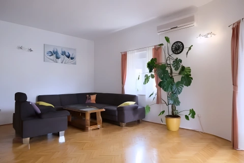 House Veli vrh, Pula, 212m2