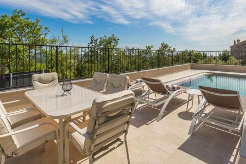 Istra,Buje,okolica-Vila s panoramskim pogledom