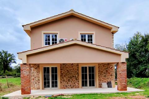 OTOK KRK,dvije kuće sa bazenima na prodaju 