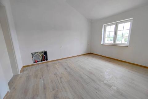 OTOK KRK,dvije kuće sa bazenima na prodaju 