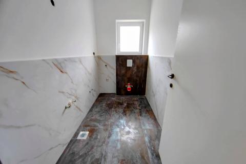 OTOK KRK,dvije kuće sa bazenima na prodaju 