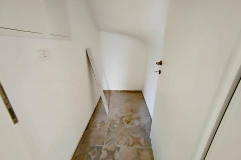 OTOK KRK,dvije kuće sa bazenima na prodaju 