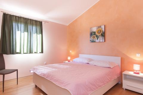 Istra, Poreč okolica - Samostojeća kuća s bazenom