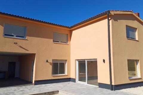 Istra,Štokovci-kuća s bazenom i okućnicom