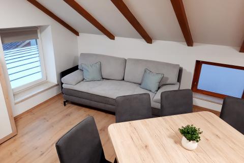 Istra, Pješčana uvala, - kuća s tri apartmana