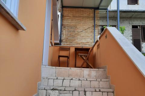 Istra, Pješčana uvala, - kuća s tri apartmana