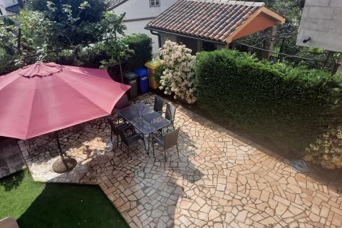 Istra, Pješčana uvala, - kuća s tri apartmana