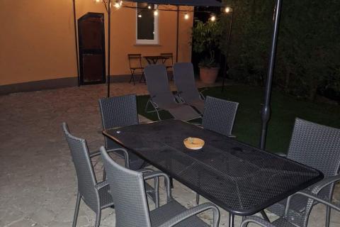 Istra, Pješčana uvala, - kuća s tri apartmana