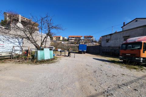 Rijeka, Zamet - ograđen teren za najam, 900m2