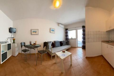 Istra, Rovinj, Kuća s deset apartmana na odličnoj poziciji