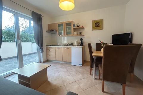 Poreč, Špadići - jednosoban stan 500 metara od mora