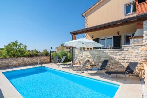 Istra,Lovrečica-Kuća s bazenom u blizini mora