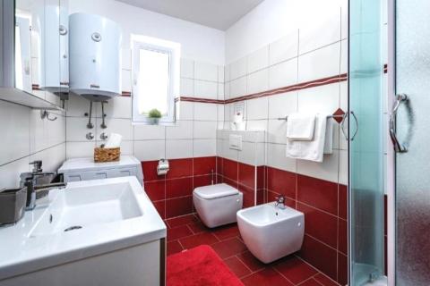 Istra,Lovrečica-Kuća s bazenom u blizini mora