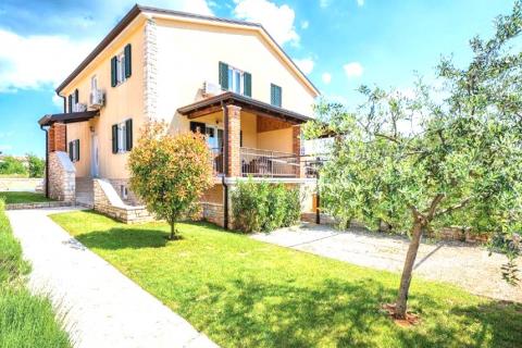 Istra,Lovrečica-Kuća s bazenom u blizini mora