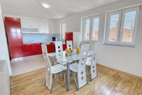 House okolica Pule, Pula, 350m2