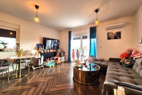 RIJEKA,KASTAV- NOVOGRADNJA, stan 68,95 m2, parking, terasa, pogled na more