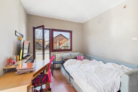 Zagreb, Dubrava, dvije kuće s pomoćnom zgradom, virtualna šetnja