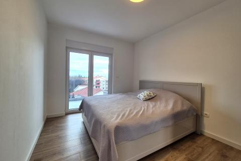 RIJEKA,KASTAV- NOVOGRADNJA, stan 1S+DB, parking, terasa, pogled na more