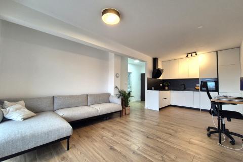 RIJEKA,KASTAV- NOVOGRADNJA, stan 1S+DB, parking, terasa, pogled na more