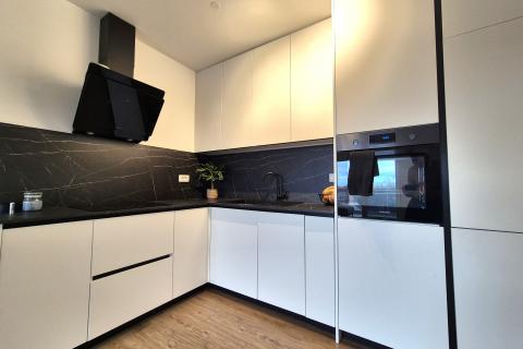 RIJEKA,KASTAV- NOVOGRADNJA, stan 1S+DB, parking, terasa, pogled na more