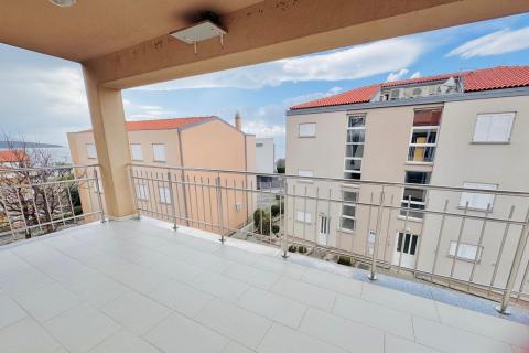 Smokvica,Novi Vinodolski- stan 100m od mora