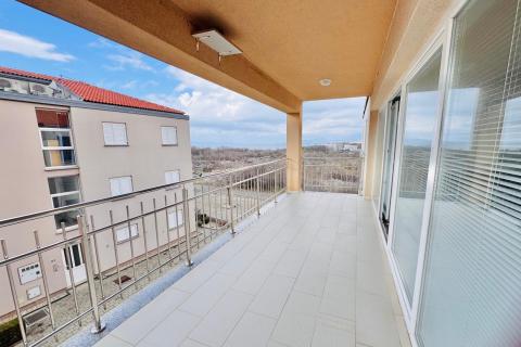 Smokvica,Novi Vinodolski- stan 100m od mora