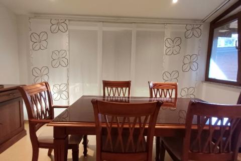 Istra,Pula-kuća u nizu s 3 stana,okućnicom i terasama