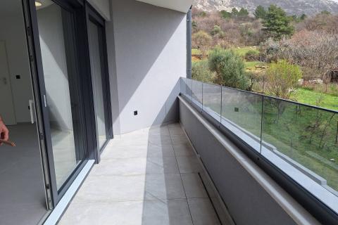 Draga Bašćanska stan 1.kat, 62m2, novogradnja