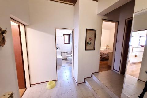 Huis Pobri, Opatija - Okolica, 210m2