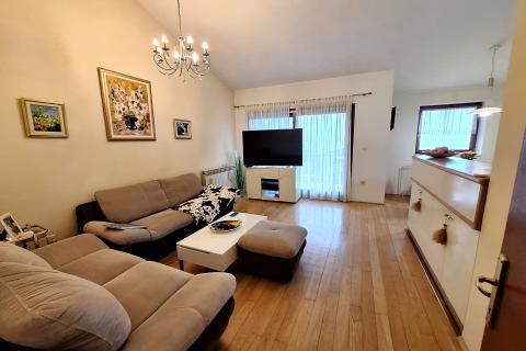 Huis Pobri, Opatija - Okolica, 210m2