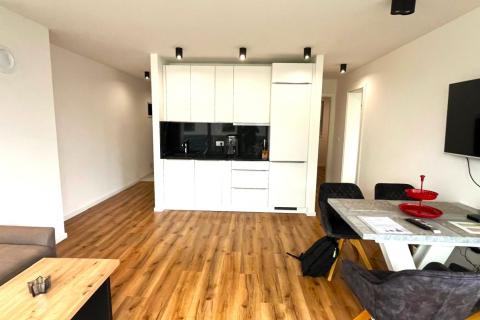 Istra, Novigrad,  moderan stan za dugoročni najam - novogradnja