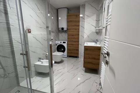 Istra, Novigrad,  moderan stan za dugoročni najam - novogradnja