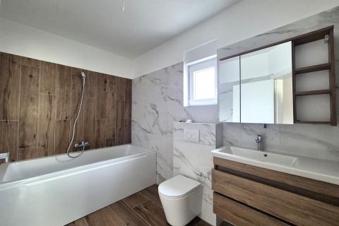 RIJEKA,KASTAV- NOVOGRADNJA, penthouse 3S+DB, garaža, pogled na more