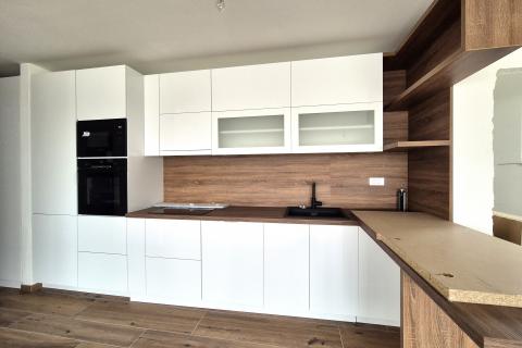 RIJEKA,KASTAV- NOVOGRADNJA, penthouse 3S+DB, garaža, pogled na more