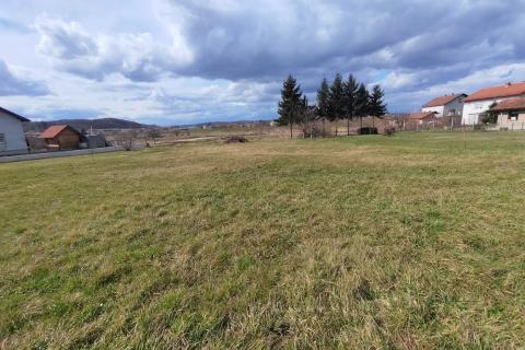 Karlovac, Turanj - građevinsko zemljište 1122 m2