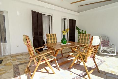 Istra, Vrsar, okolica,  kuća s 4 apartmana blizu mora