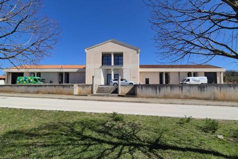 Istra, Kanfanar - industrijaska hala poslovno proizvodne namjene