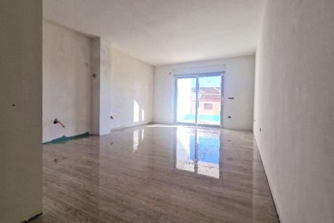 Istra,Novigrad-Dvosoban stan na prvom katu