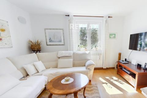 Istra, Vrsar, okolica,  kuća s 4 apartmana blizu mora