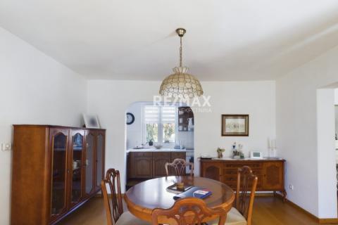 Istra, Vrsar, okolica,  kuća s 4 apartmana blizu mora