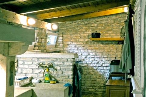 Istra,Lovrečica-Kuća prizemnica s prostranim vrtom