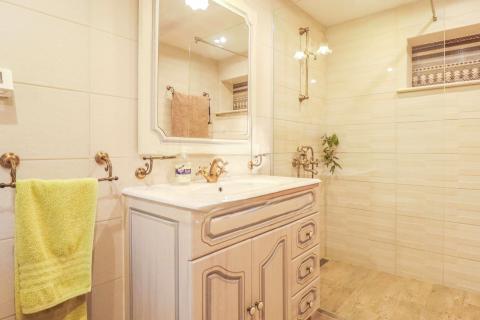 Istra,Lovrečica-Kuća prizemnica s prostranim vrtom