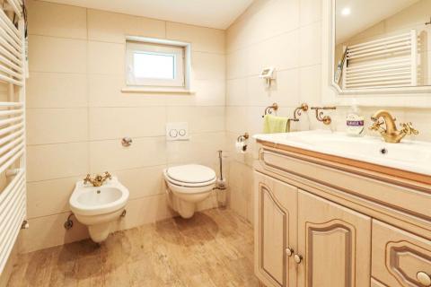 Istra,Lovrečica-Kuća prizemnica s prostranim vrtom