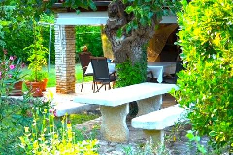 Istra,Lovrečica-Kuća prizemnica s prostranim vrtom